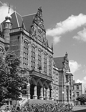 Rijks Universiteit Groningen / University of Groningen